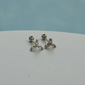 Clover Flower Rotating Beads Ear Stud Silver
