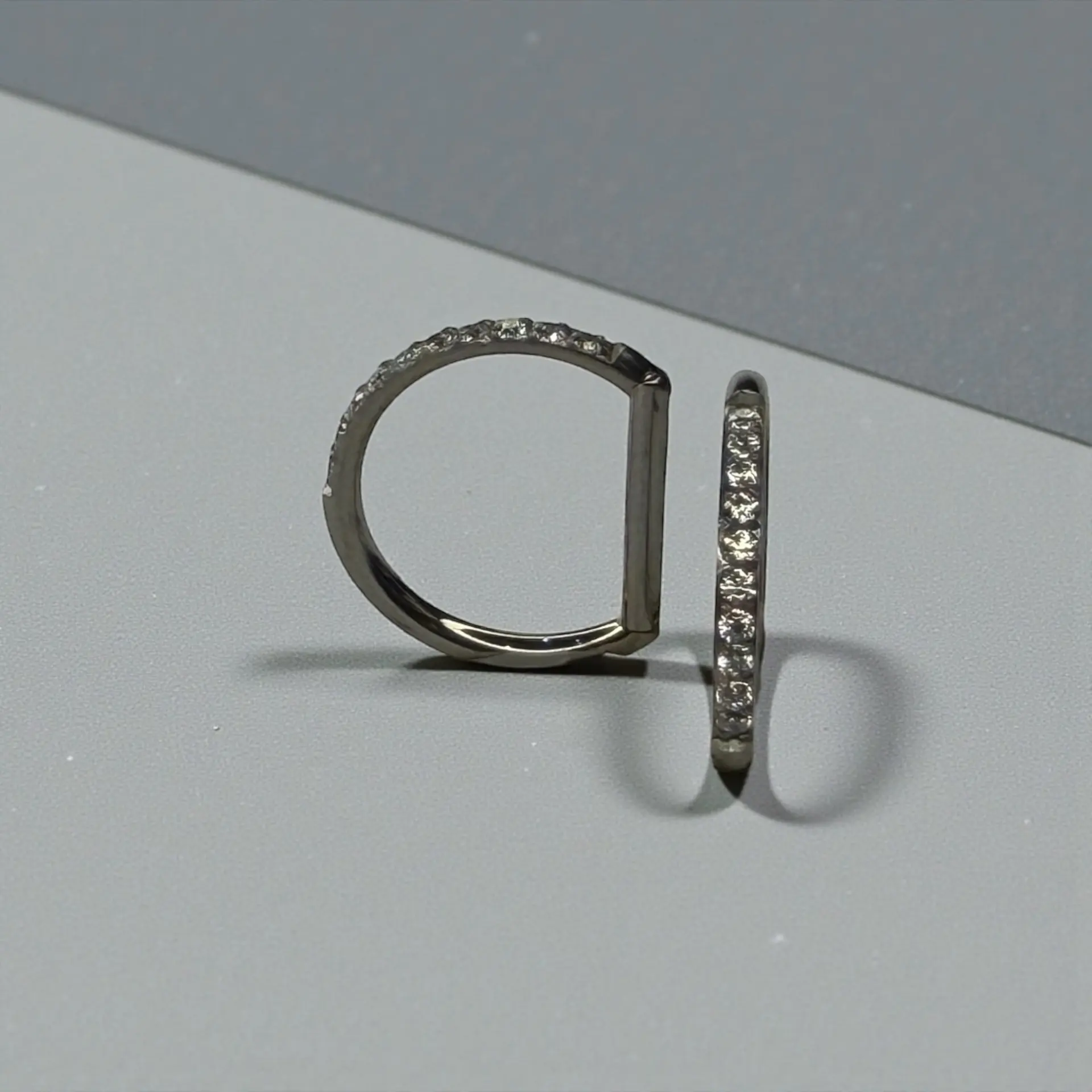 D Shape Zirconia Silver Ear Ring