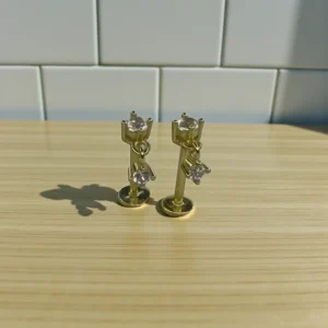 Droplet Simple Zircons Ear Studs Golden