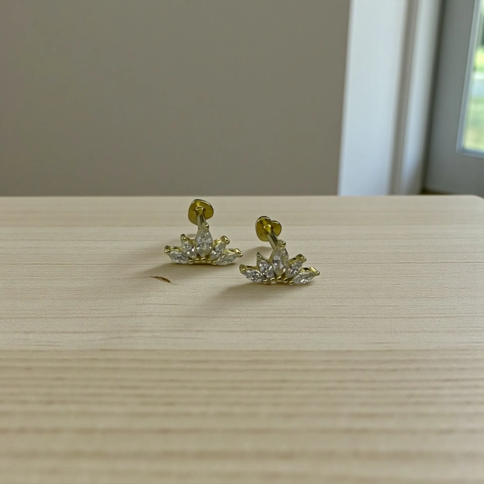 Crown Marquise Ear Stud