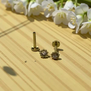 Mini Beaded Labret Sun Flower Nose Stud