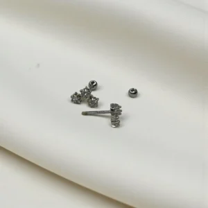 Spiral Tripple Zircon Star Studs